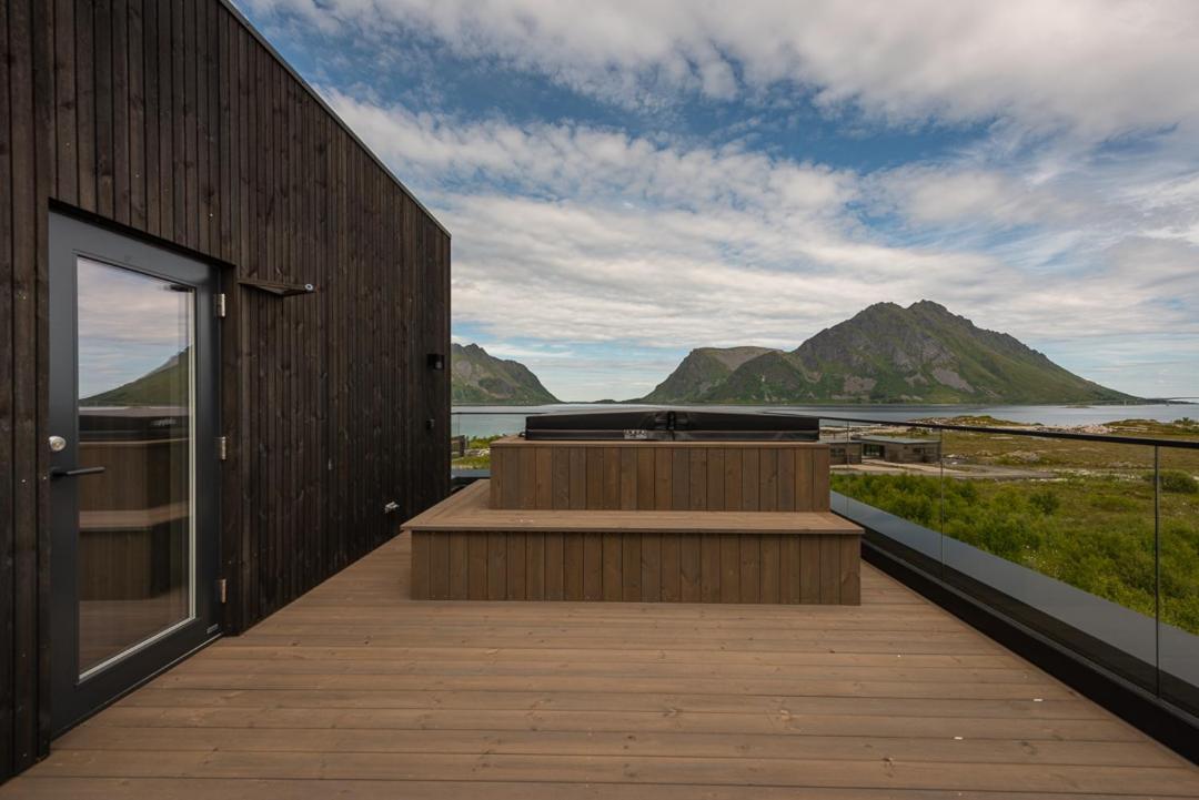 Hoda Cabin - Luxury Lodge With Jacuzzi And Sauna Lyngværet Extérieur photo
